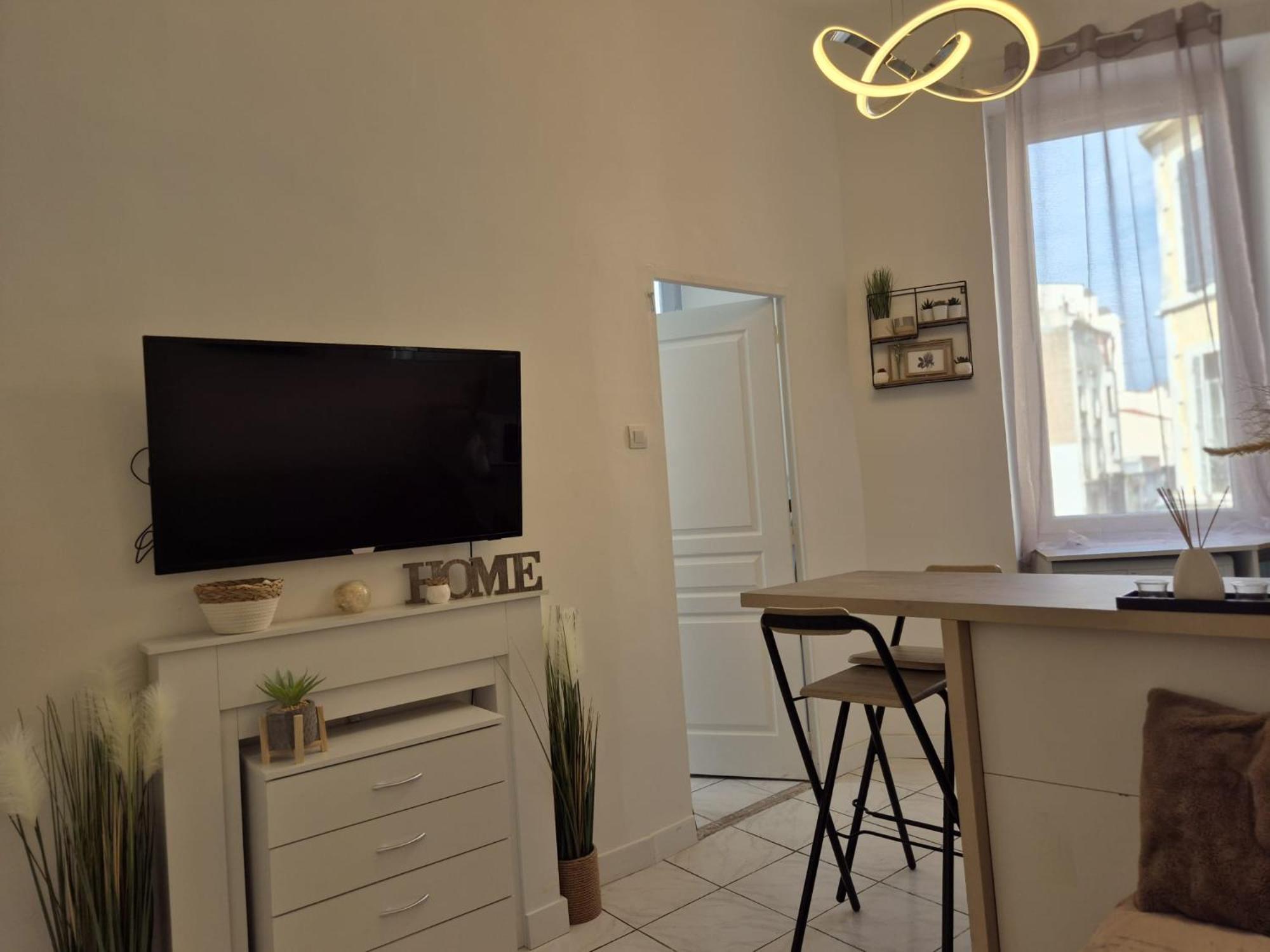 Appartement Cosy T-3 Proche Velodrome,plages Idealement Situe *